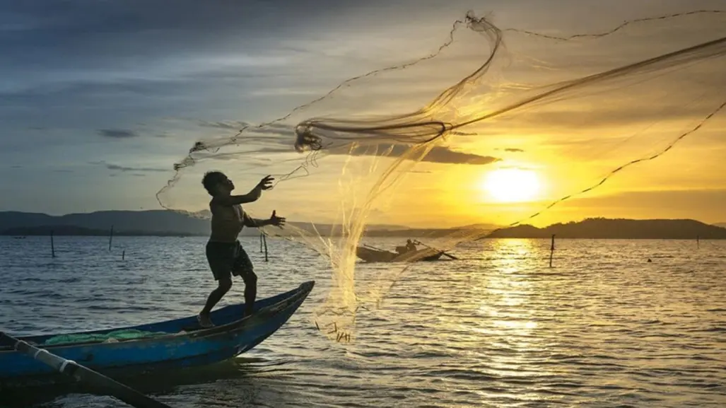 ¿Cuál es el sueldo al mes de un pescador en Yucatán?