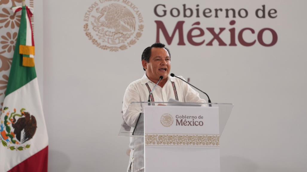 Gobernador de Yucatán anuncia pensión para mujeres, apoyo a pescadores y becas