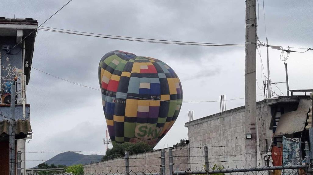 ¡Evitan tragedia! Aterrizan globos aerostáticos en Acolman