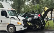 Tráiler impacta patrulla y deja un policía muerto en Iztacalco