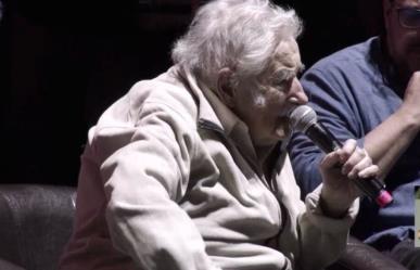 José Mujica reaparece en acto electoral en Uruguay: Soy un anciano que se va