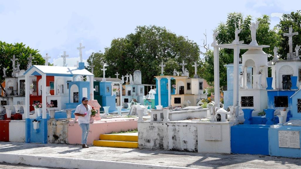 Día de Muertos: los panteones de Mérida se alistan para recibir a los visitantes