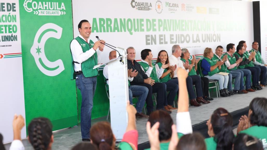 Manolo Jiménez arranca obra de pavimentación en ejido La Unión en Torreón