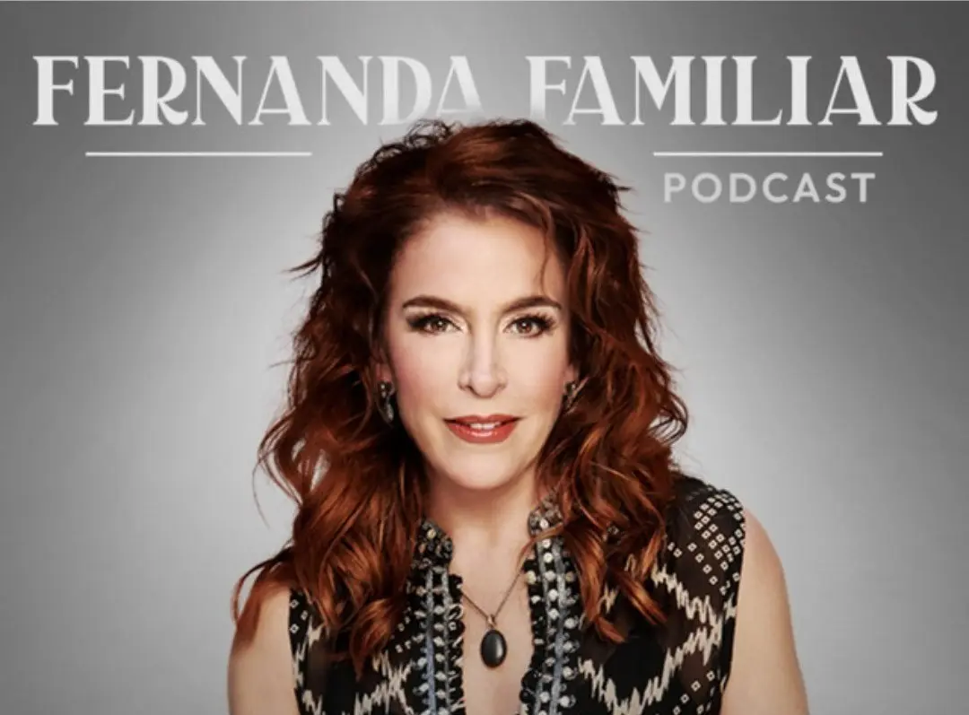 Imágen promocional del podcast de Fernanda Familiar en Spotify. Foto: Spotify.