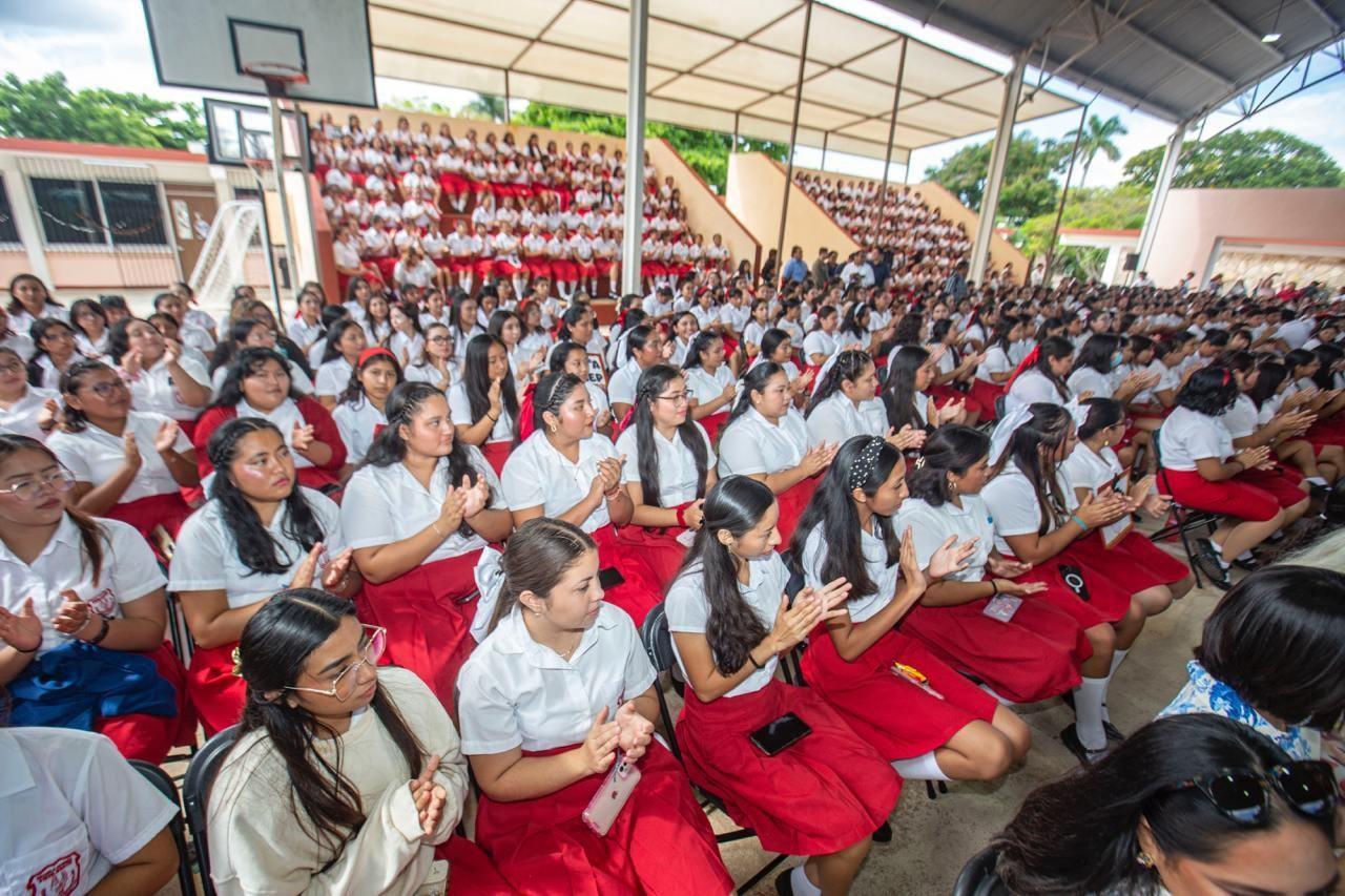 ¿Habrá clases el Día de Muertos 2024?. Foto: SEGEY