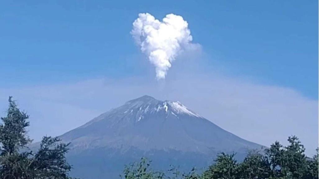 El Popo se enamora: Fumarola en forma de corazón sorprende a Puebla