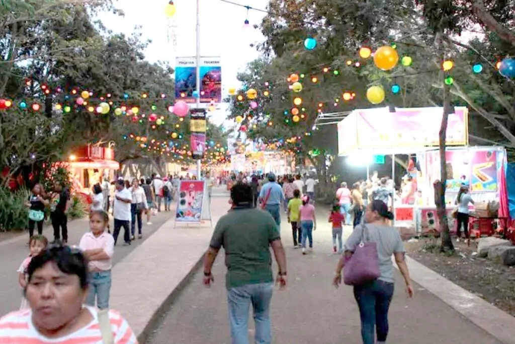 Feria Yucatán Xmatkuil: mercado vibrante para comprar varios productos