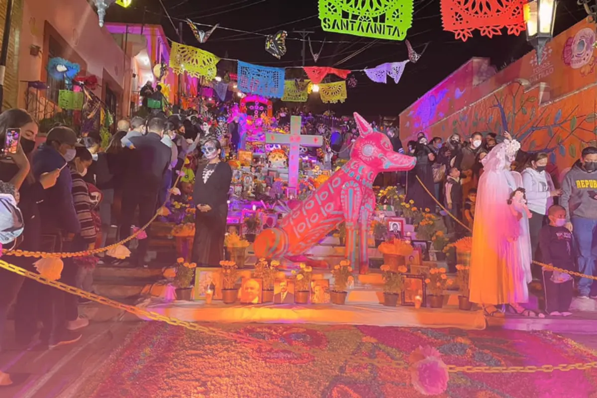 Altar de Muertos en el Barrio de Santa Anita, Saltillo / Foto: Distrito Carolina