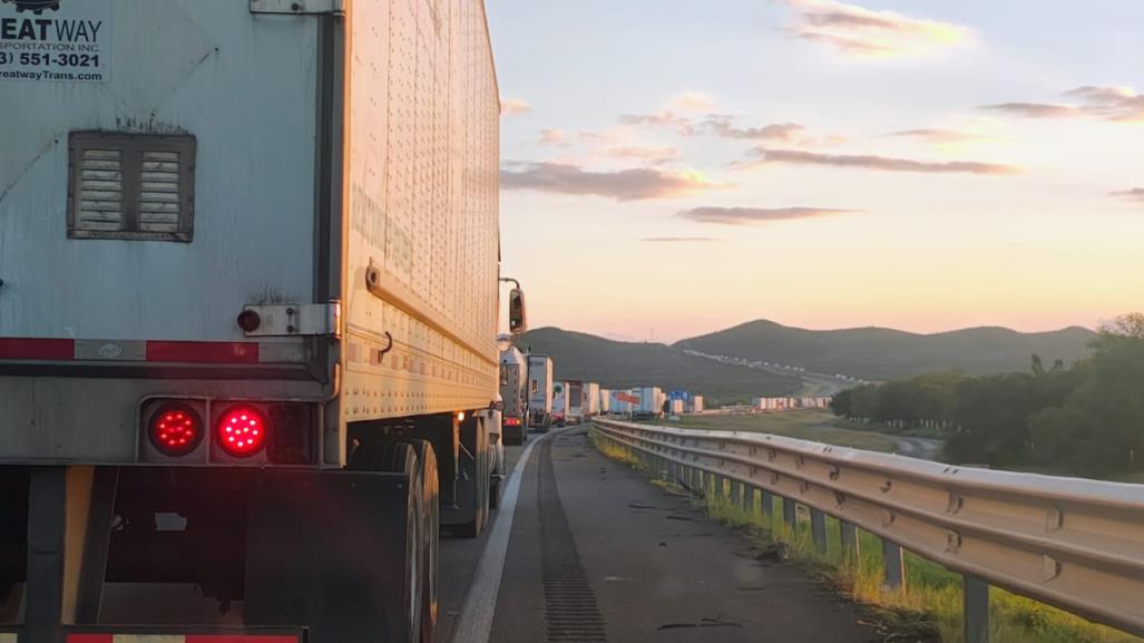 Problemas en Autopista Monterrey-Nuevo Laredo: ¡Sin reacción del concesionario!