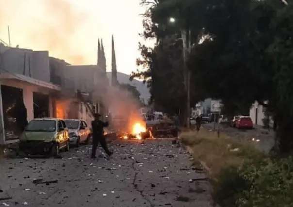 Estalla coche bomba afuera de Secretaría de Seguridad de Acámbaro, Guanajuato