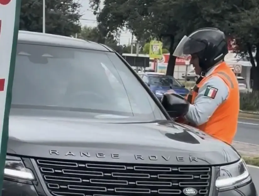 Adrián Marcelo ¿captado sobornado a un oficial de transitó? esto se sabe Foto: Redes Sociales