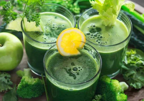 La receta de la abuela para hacer el mejor jugo verde y explotar sus ventajas