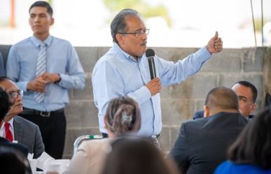 Escobedo: Andrés Mijes supervisa obra en el puente de Raúl Caballero