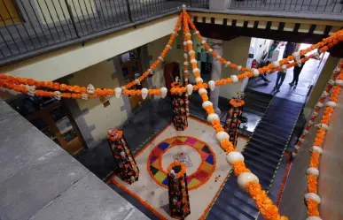 Arranca el festival de ofrendas y arreglos florales en el zócalo de la CDMX