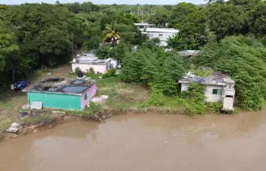 Erosión del Río de la Sierra amenaza con destruir casas en Tabasco