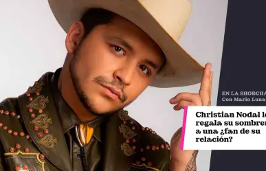 Christian Nodal le regala su sombrero a una ¿fan de su relación?