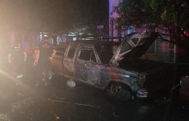 ¡Guadalupe en llamas! Camioneta queda consumida tras incendio