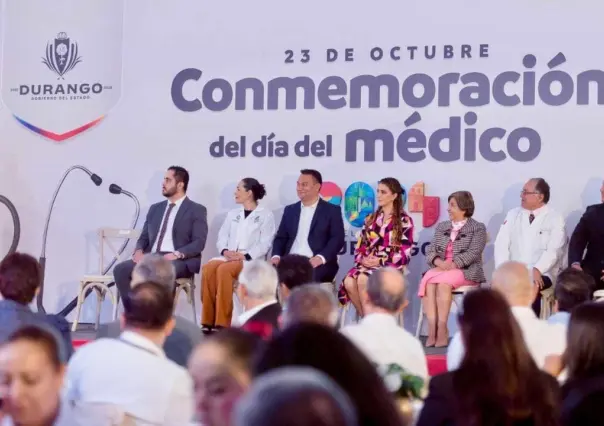 Esteban Villegas reconoce labor de los médicos duranguenses