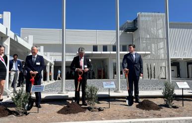 Samuel García inaugura planta Kawasaki en Salinas Victoria