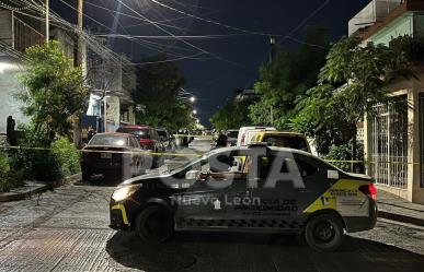 Terror en Santa Catarina: Hombre es baleado afuera de su casa