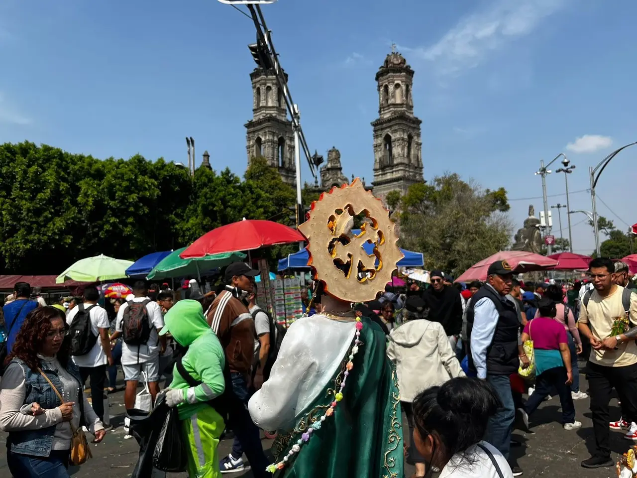 Iglesia de San Hipólito con un san Judas Tadeo.     Foto: Mario Flores