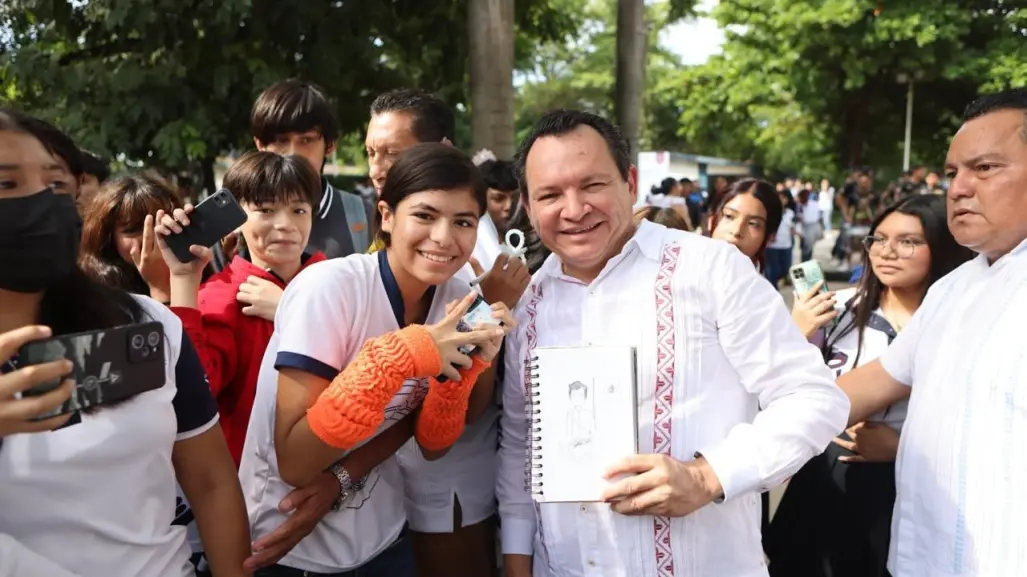 Gobernador Díaz Mena Incluye Bachilleres con el programa La Escuela es Nuestra