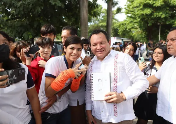 Gobernador Díaz Mena Incluye Bachilleres con el programa La Escuela es Nuestra