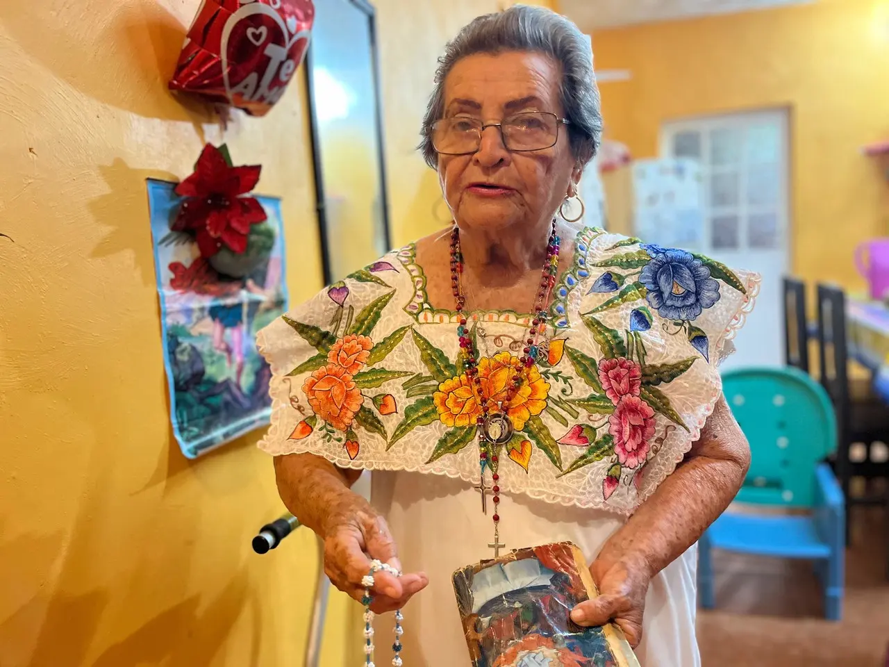 Doña Rosa Ayala Villanueva se ha dedicado por muchos años al oficio de rezadora y lamenta que esta práctica no se difunda entre las nuevas generaciones.- Foto de Irving Gil