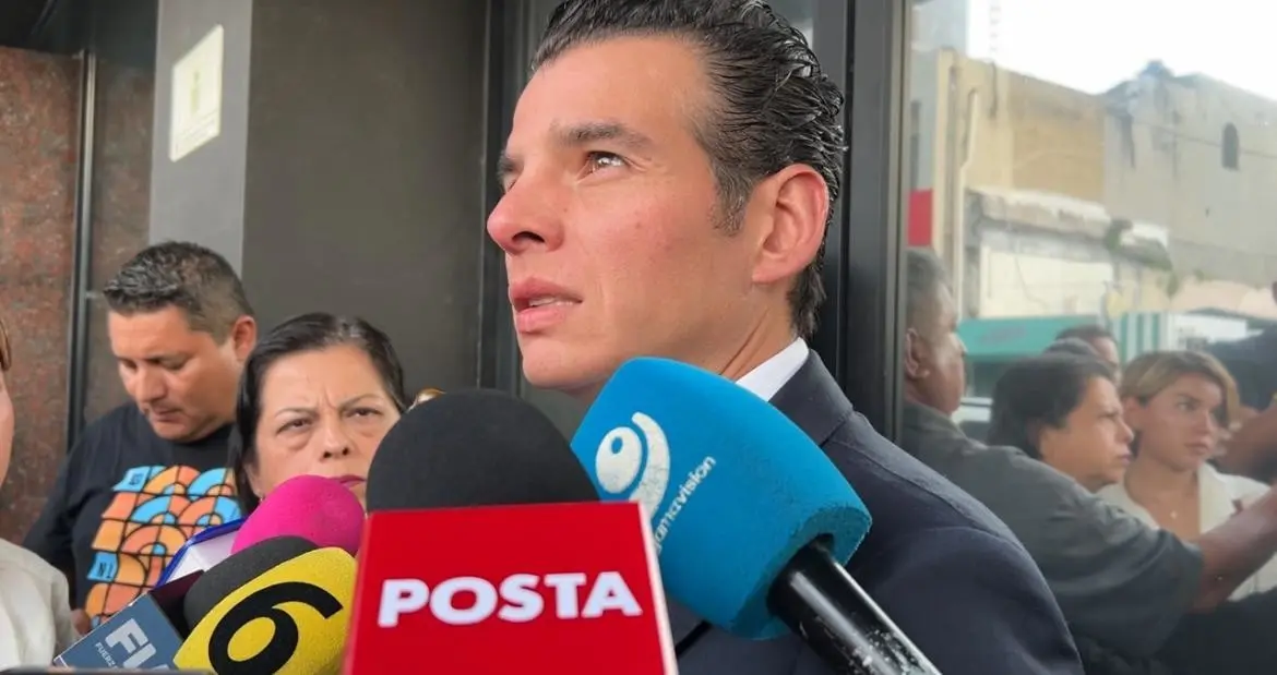 Flores Serna comentó que espera que en los próximos días se lleve a cabo otra reunión para definir la aprobación del paquete fiscal 2025. Foto: POSTA.