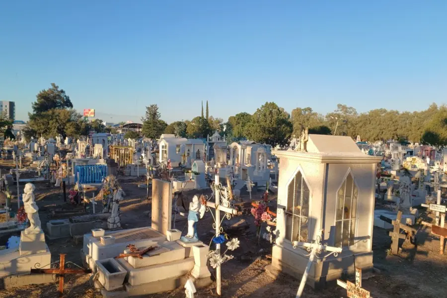 Día de muertos: Las zonas del Panteón de Oriente donde descansan los niños