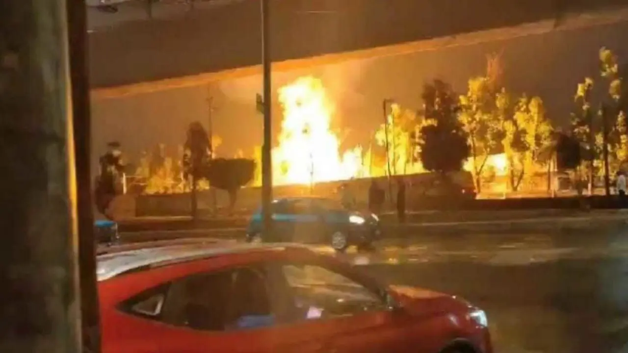 El cortocircuito ocurrió cuando el Tren Suburbano circulaba de Cuautitlán a Buenavista. Foto: Captura de pantalla