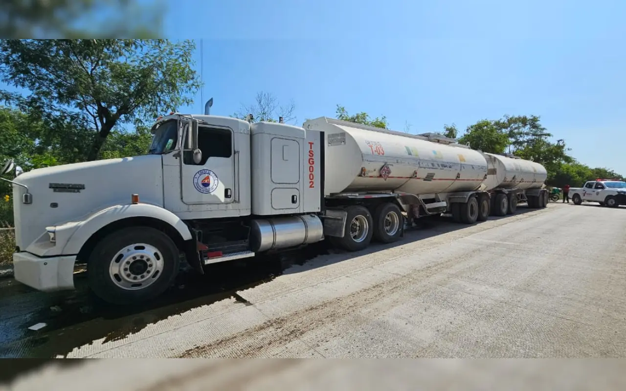 La fuga de hidrocarburo se controló rápidamente. Foto: Ignacio Aceves