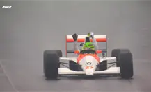 Lewis Hamilton conduce el auto de Ayrton Senna en el GP de Brasil