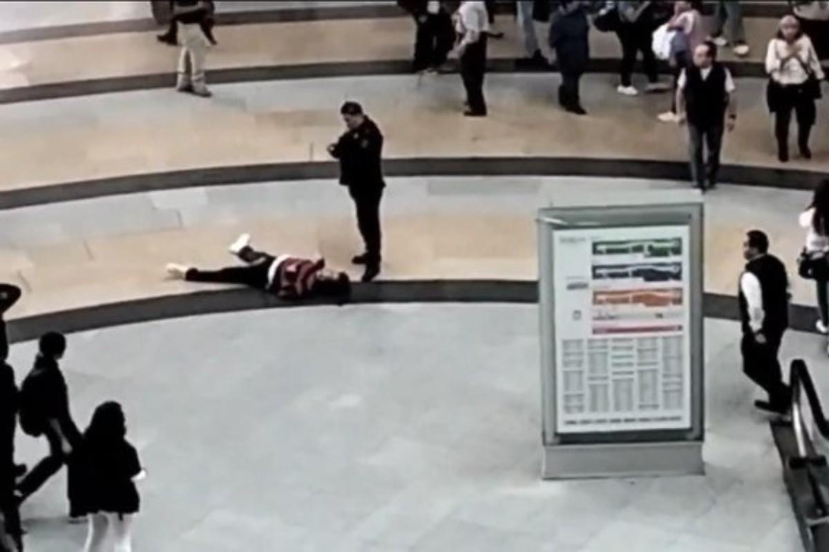 El cuerpo del joven quedó tendido en el asfalto Foto: X(Twitter) @LaGuerreroDF