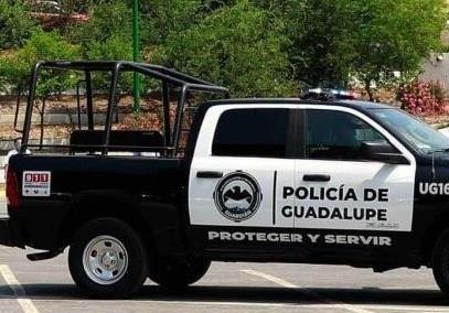 Unidad de la policía de Guadalupe cuando detuvieron al asaltante. Foto: Policía de Guadalupe.