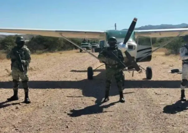 De película: Aeronaves de la Fuerza Área persiguen a avioneta en Durango