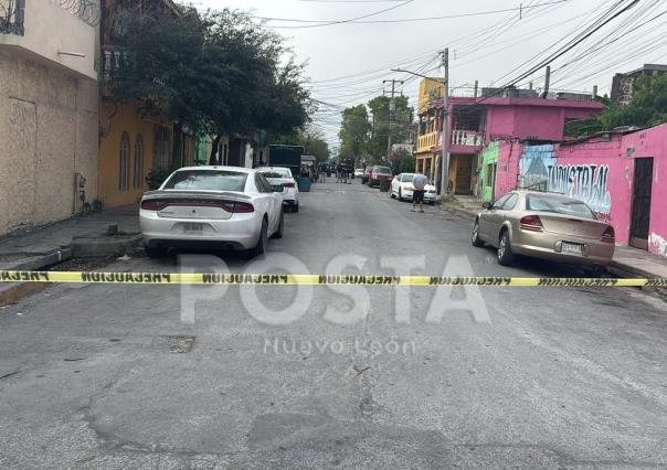 Policía de Monterrey detiene a ladrón tras una persecución intensa