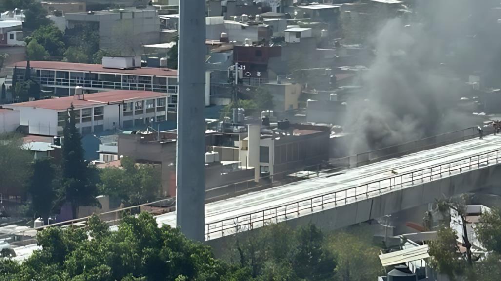 Arde bodega dentro de vivienda en Álvaro Obregón y habitantes salen ilesos