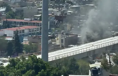 Arde bodega dentro de vivienda en Álvaro Obregón y habitantes salen ilesos