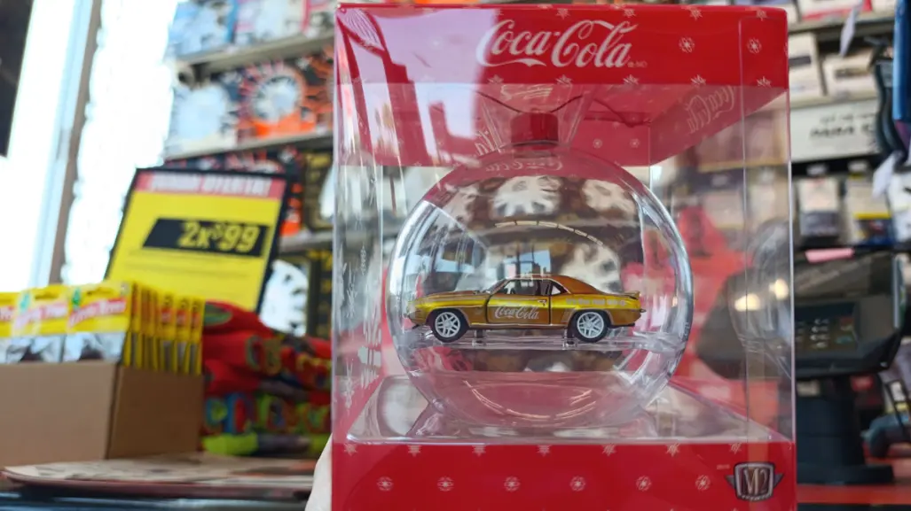 Navidad se aproxima y Coca-Cola lanza estos autos coleccionables