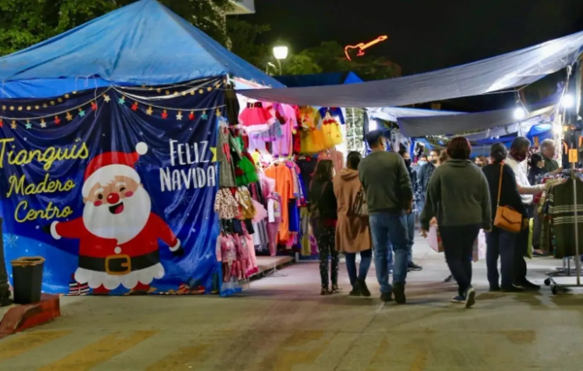 El tianguis navideño de La Paz está por comenzar. Foto: Ayuntamiento de La Paz