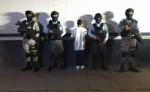 Menor hondureño es detenido con arma de fuego en Monterrey