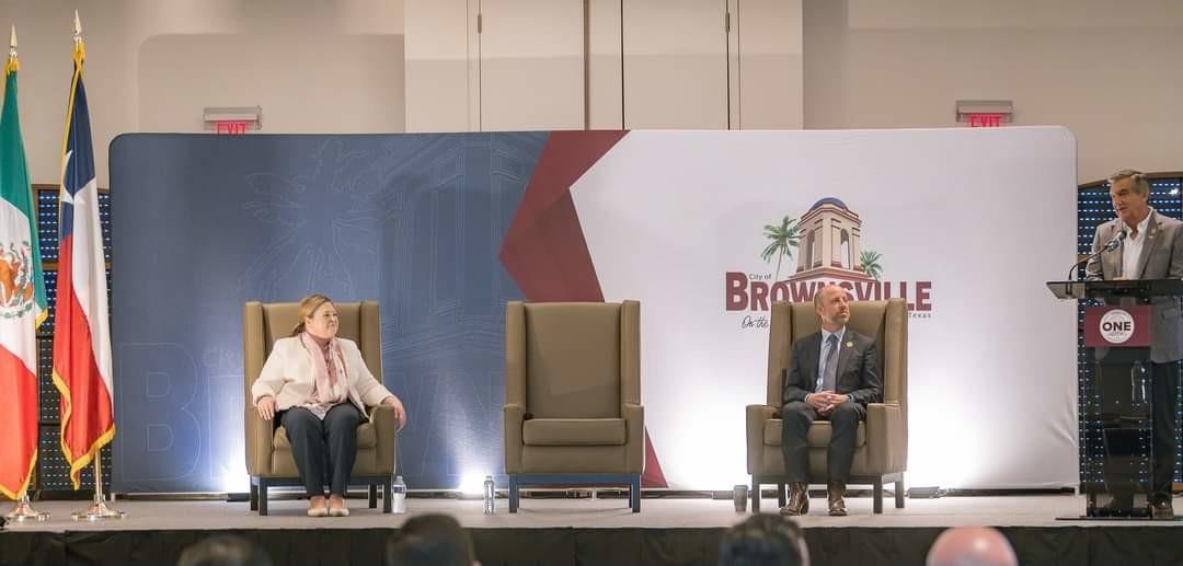 El Gobernador de Tamaulipas, Américo Villarreal Anaya, y la cónsul general de Estados Unidos en Matamoros, Brianna Powers, encabezaron una reunión binacional en Brownsville, Texas. Foto: Redes sociales