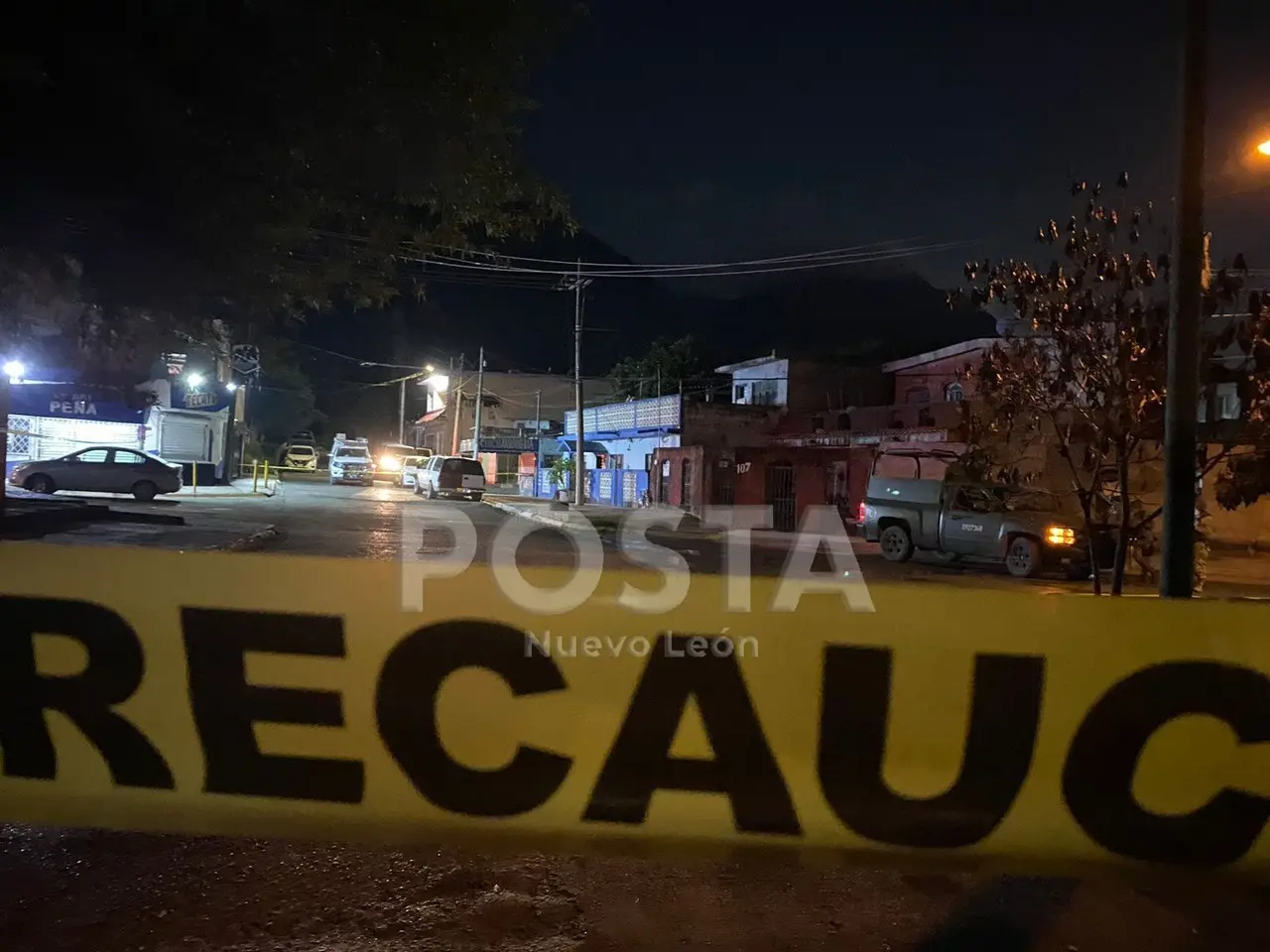 Elementos del Ejército y la policía municipal en la zona de las ejecuciones. Foto: POSTA MX.