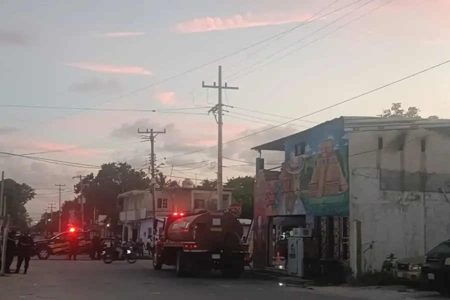 Incendio en cafetería del puerto de Chelem: saldo de solo daños materiales