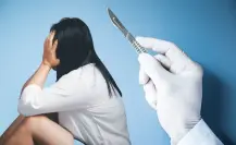 Cirujano plástico es acusado de abuso sexual a sus pacientes