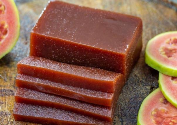 Conoce el guayabate, el dulce tradicional de Baja California Sur que se come con queso