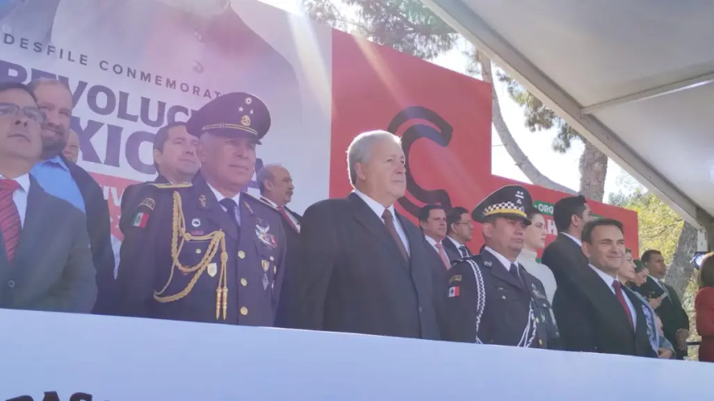 Con desfile, Saltillo conmemora el 114 Aniversario de la Revolución Mexicana