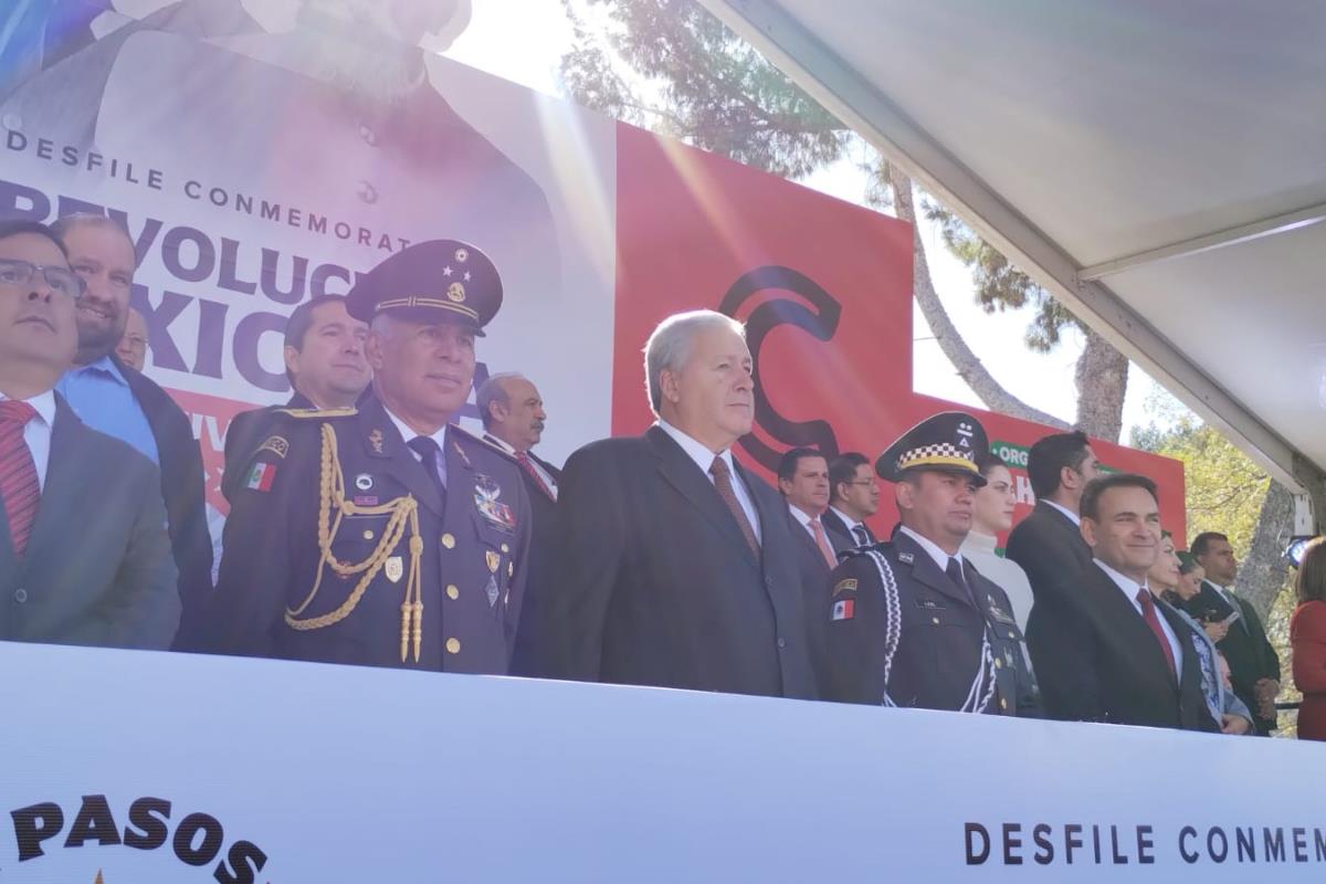 La comunidad se unió para celebrar no sólo un momento histórico, sino también la unidad y el orgullo nacional/ Foto: Claudia Almaraz