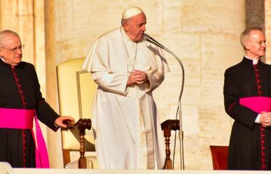 Francisco modifica ritual de los funerales de los papas en el Vaticano